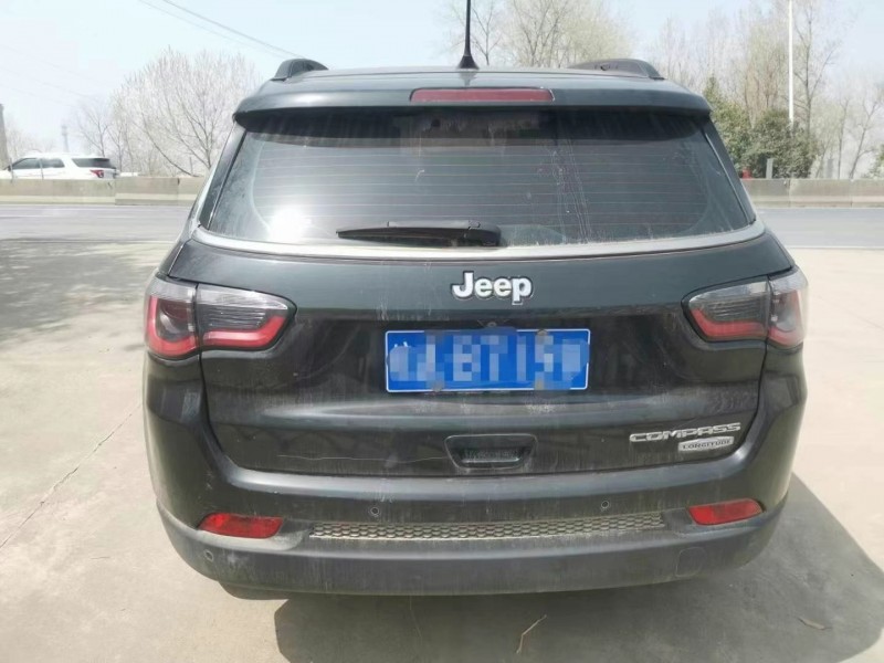 阜陽17年Jeep指南者9