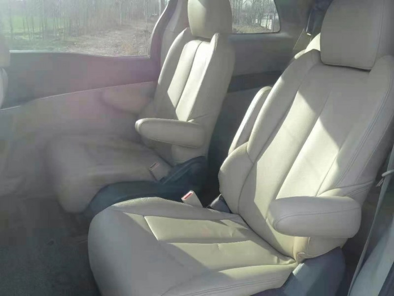 济宁13年别克GL84