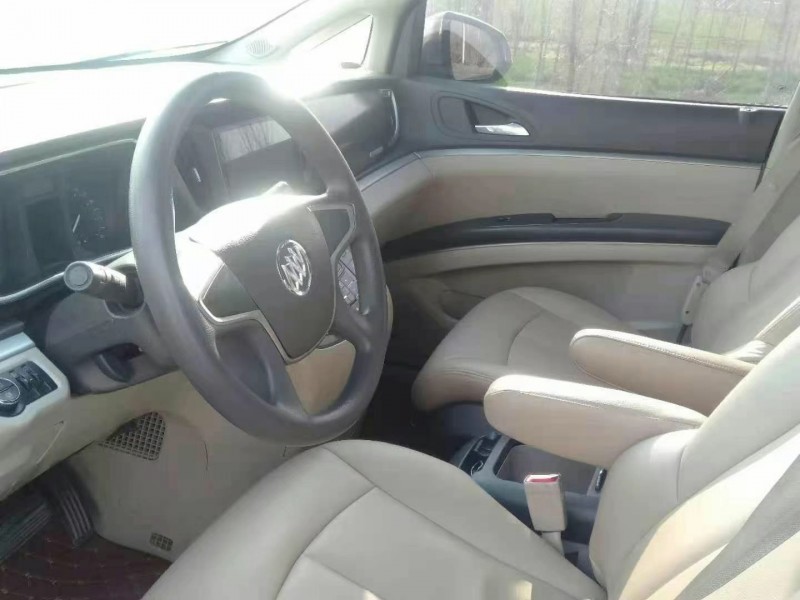 济宁13年别克GL86