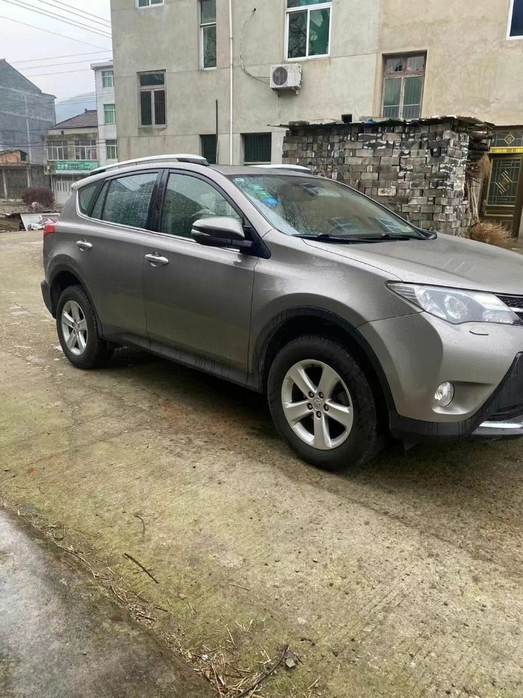 溫州14年豐田RAV47