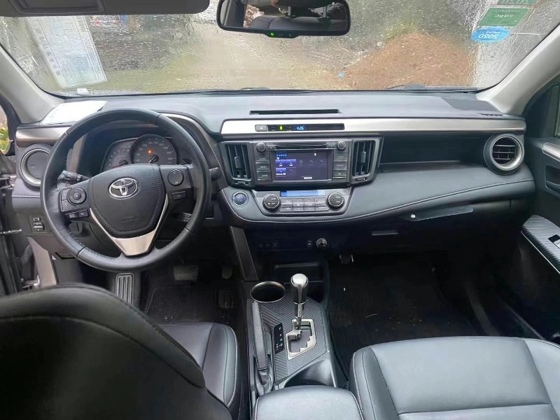溫州14年豐田RAV43