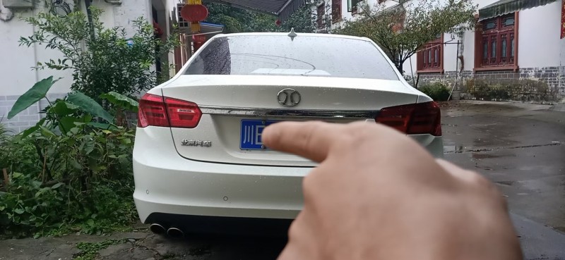 成都19年北汽绅宝D707