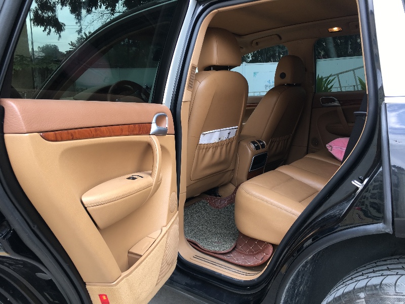 深圳09年保时捷卡宴1