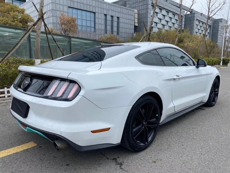 盐城15年福特野马4