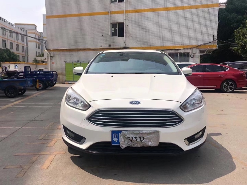 深圳17年福特福克斯1