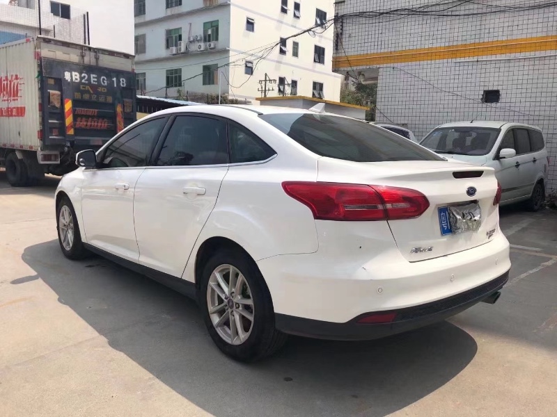 深圳17年福特福克斯4