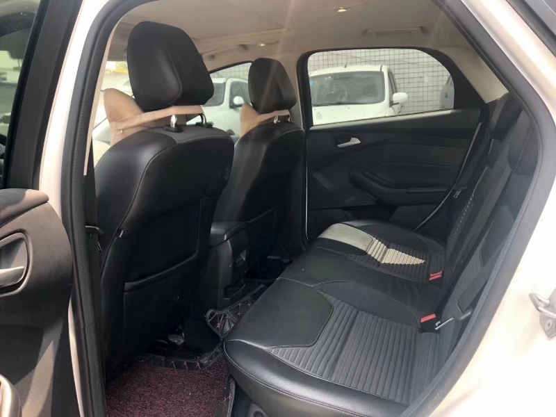 深圳17年福特福克斯9