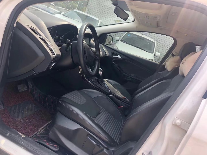 深圳17年福特福克斯7