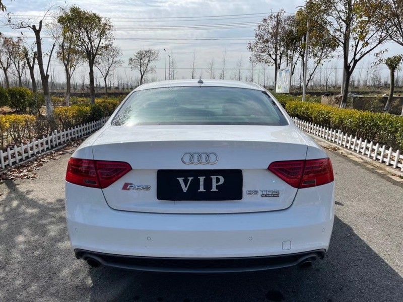 盐城12年奥迪A55