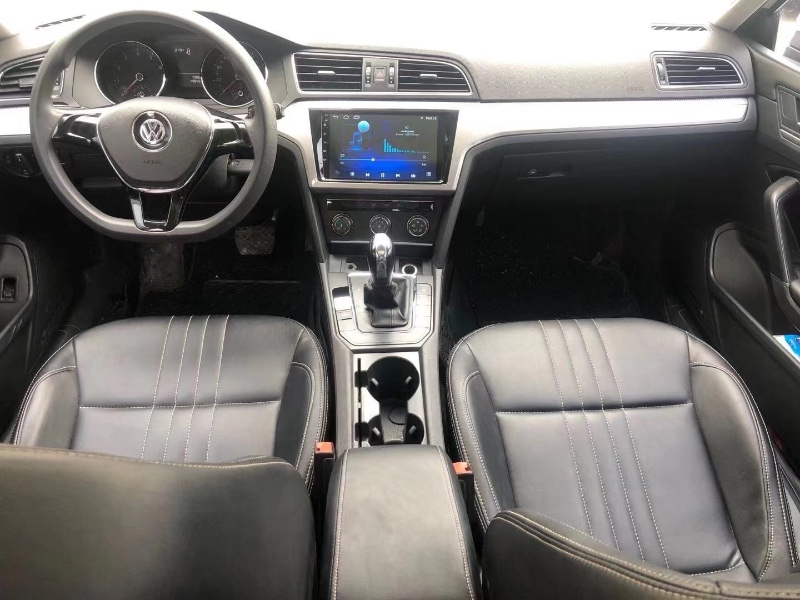 保定17年大众凌渡7