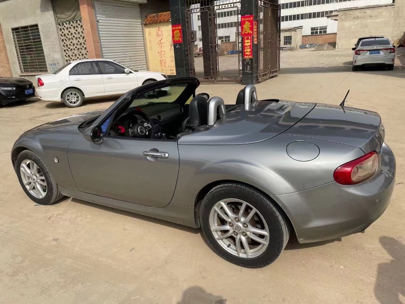 保定10年馬自達MX-53