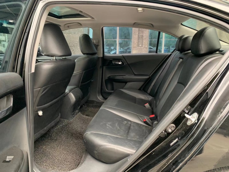 东莞16年本田雅阁7