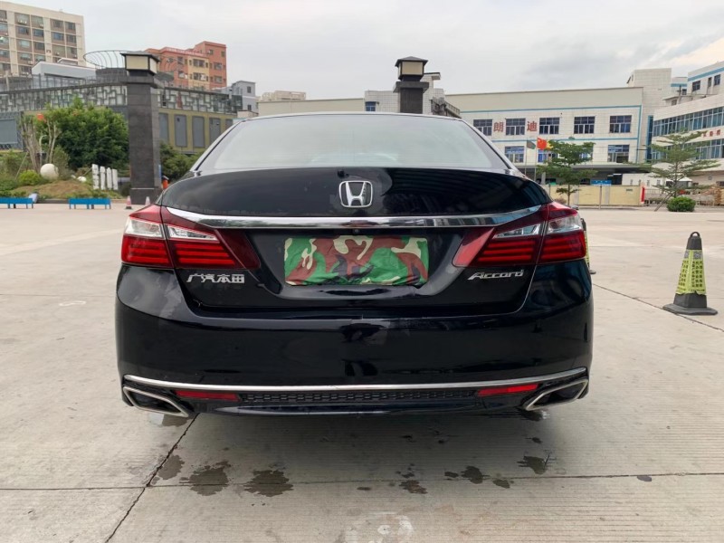 东莞16年本田雅阁9