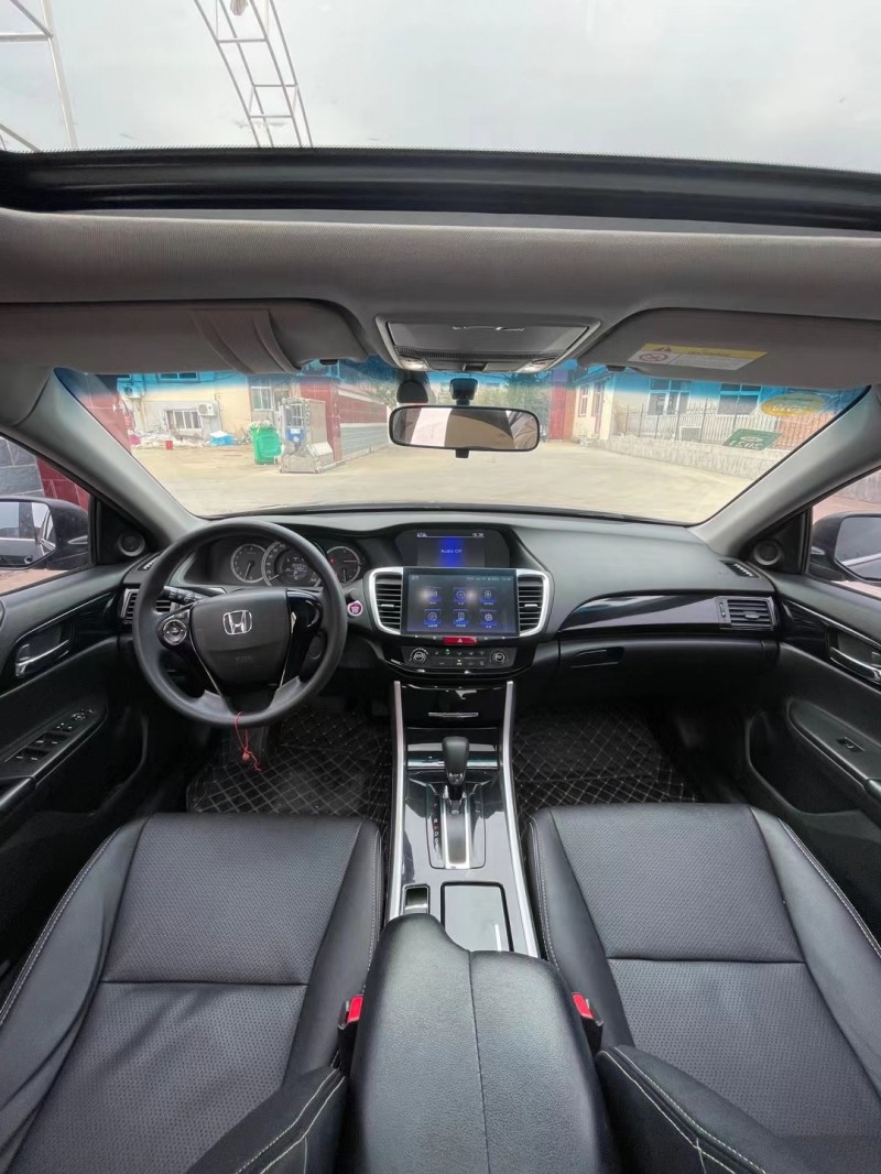 烟台17年本田雅阁7