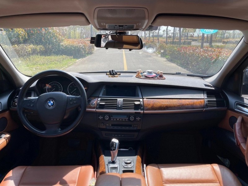 盐城10年宝马X57
