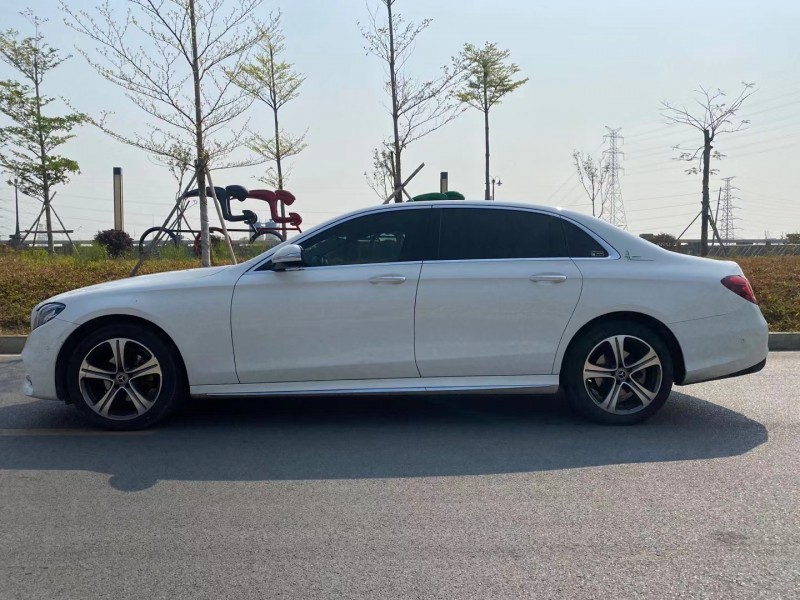 东莞17年奔驰E4