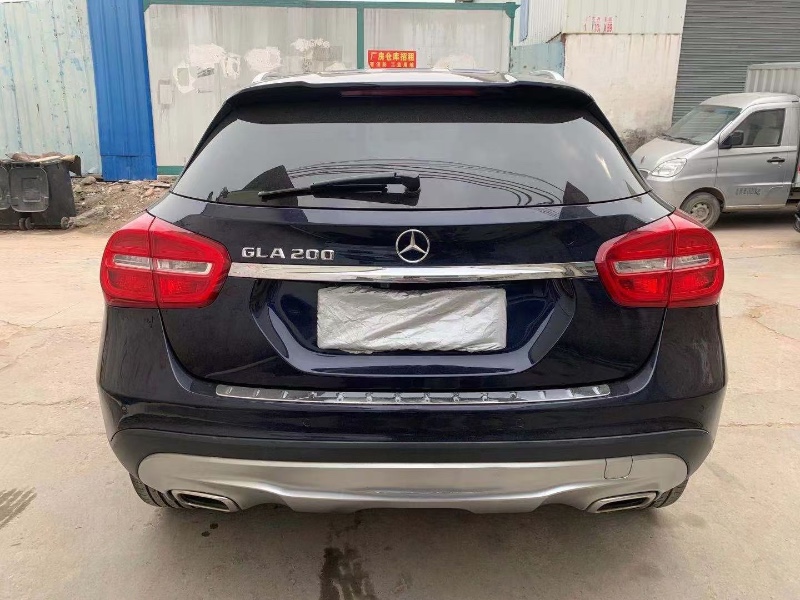 广州16年奔驰GLA2