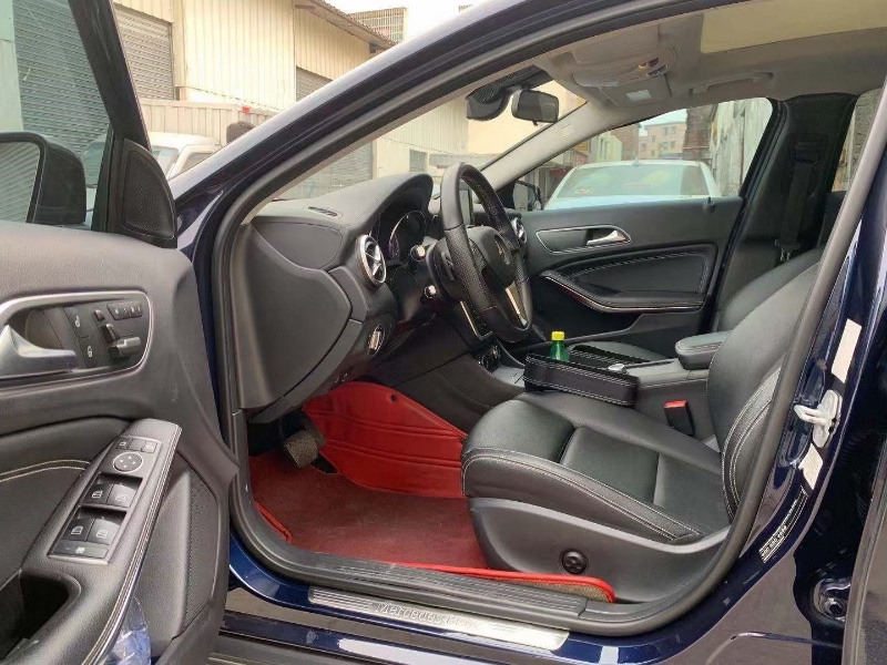 广州16年奔驰GLA5