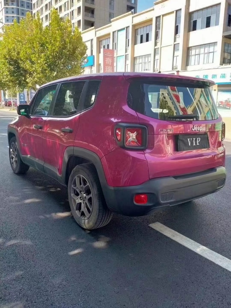 武漢17年Jeep自由俠3