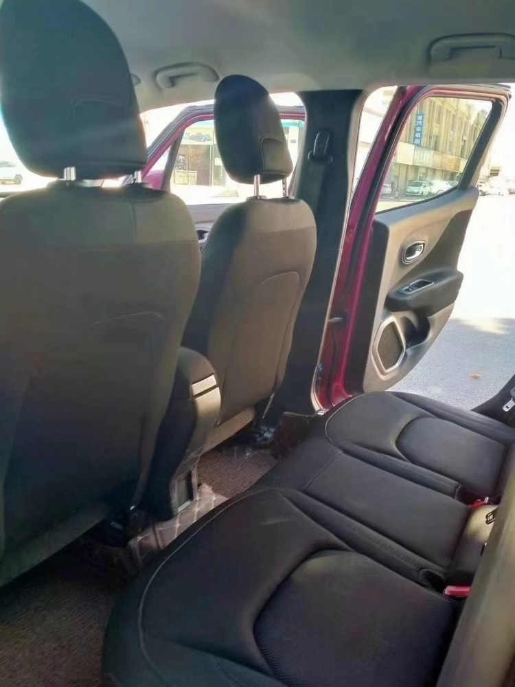 武漢17年Jeep自由俠5