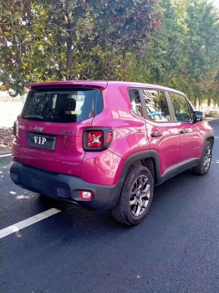 武漢17年Jeep自由俠2