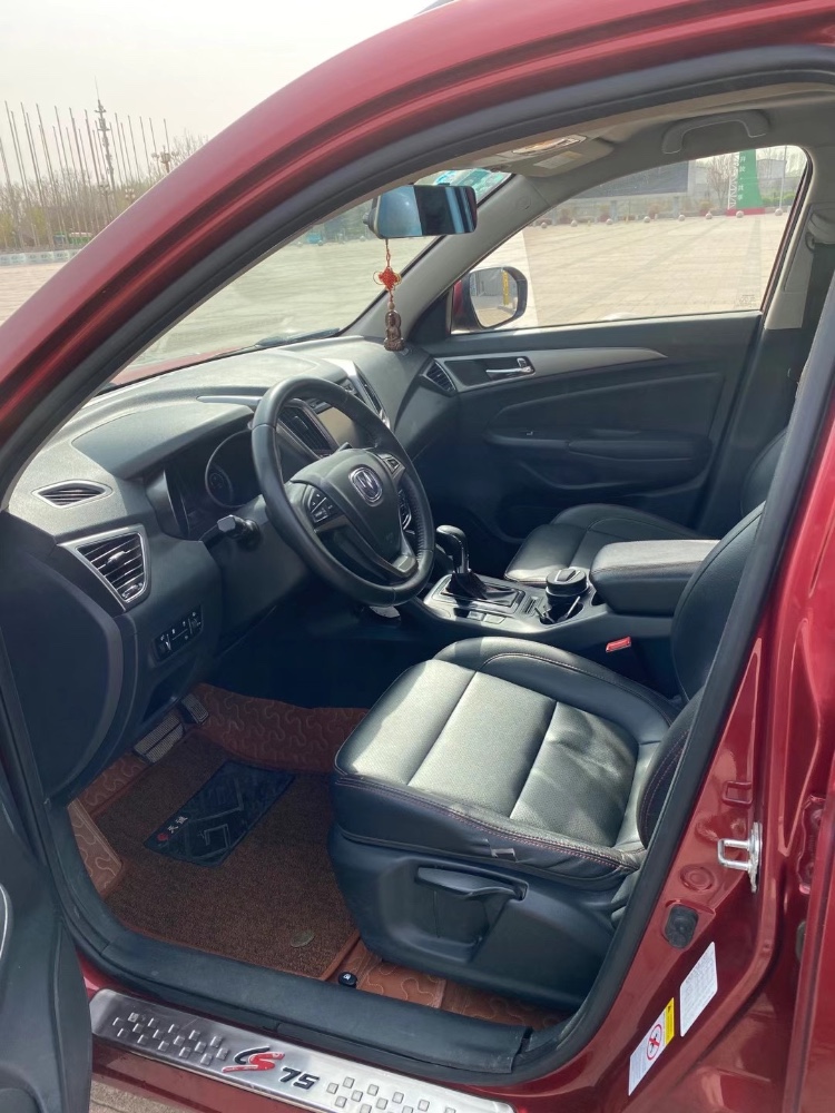 邢台16年长安汽车CS758