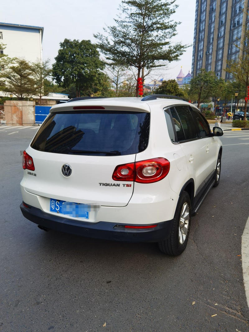 广州12年大众途观2