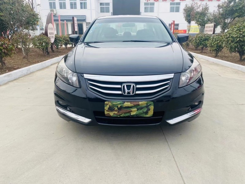 徐州12年本田雅阁1