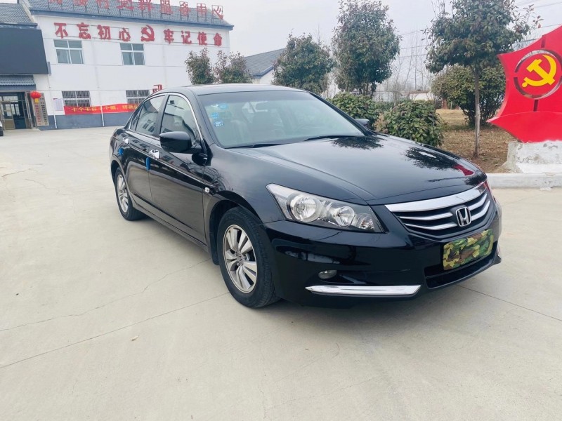 徐州12年本田雅阁2