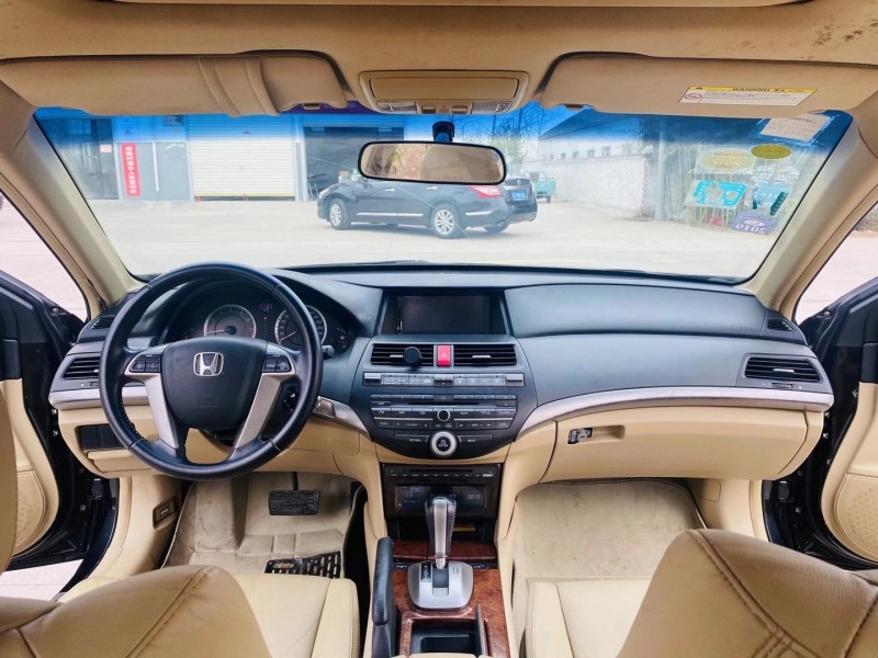 徐州12年本田雅阁6