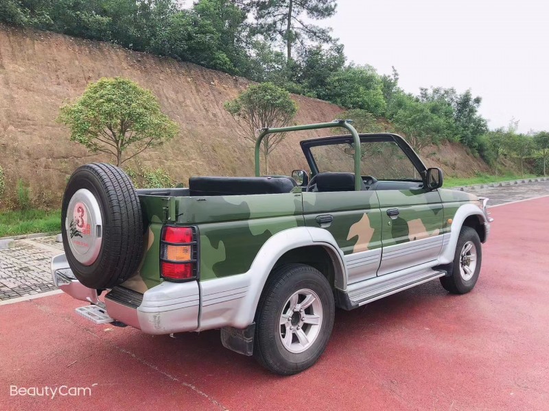 成都18年三菱帕杰罗5