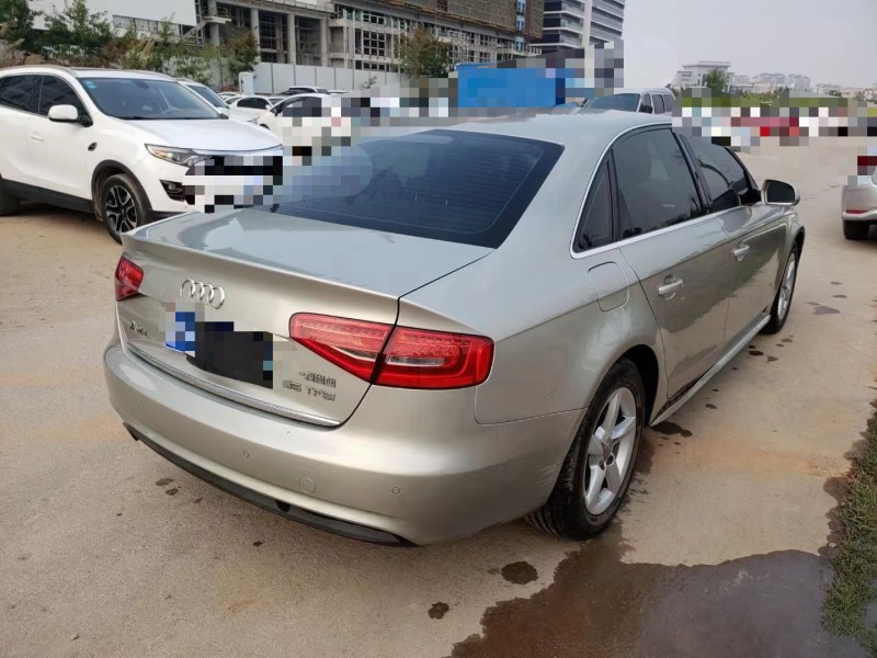 东莞15年奥迪A4L9