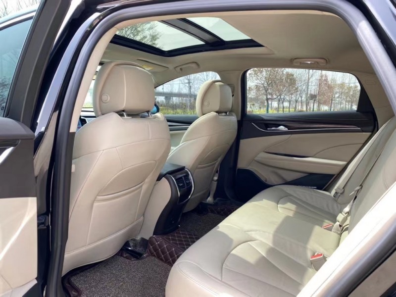 徐州17年别克君越6