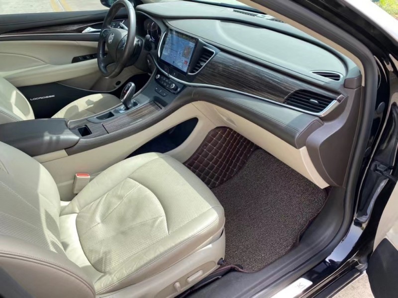 徐州17年别克君越9