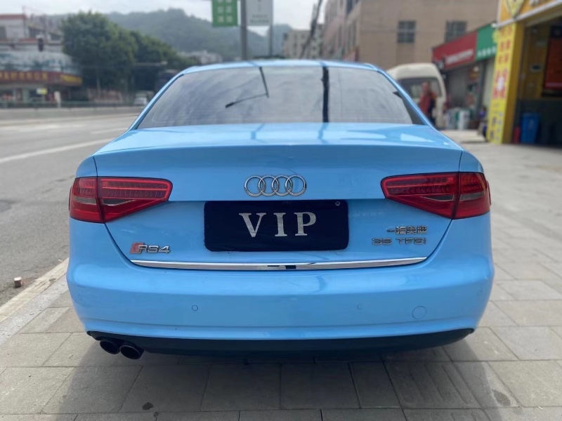 广州15年奥迪A4L4