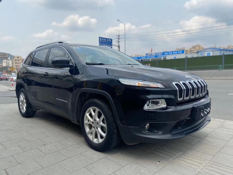 廣州17年Jeep自由光2
