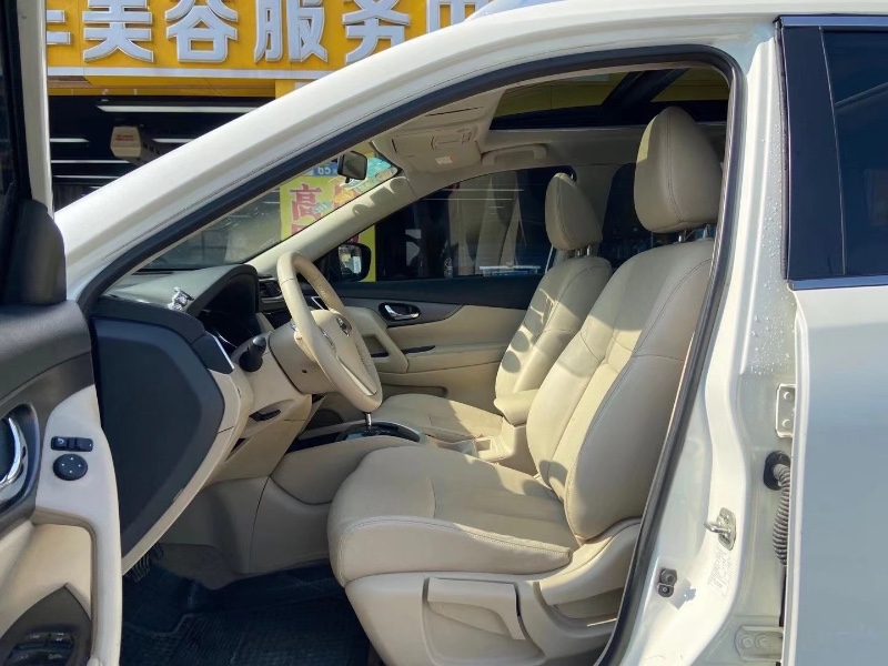 广州16年日产奇骏7