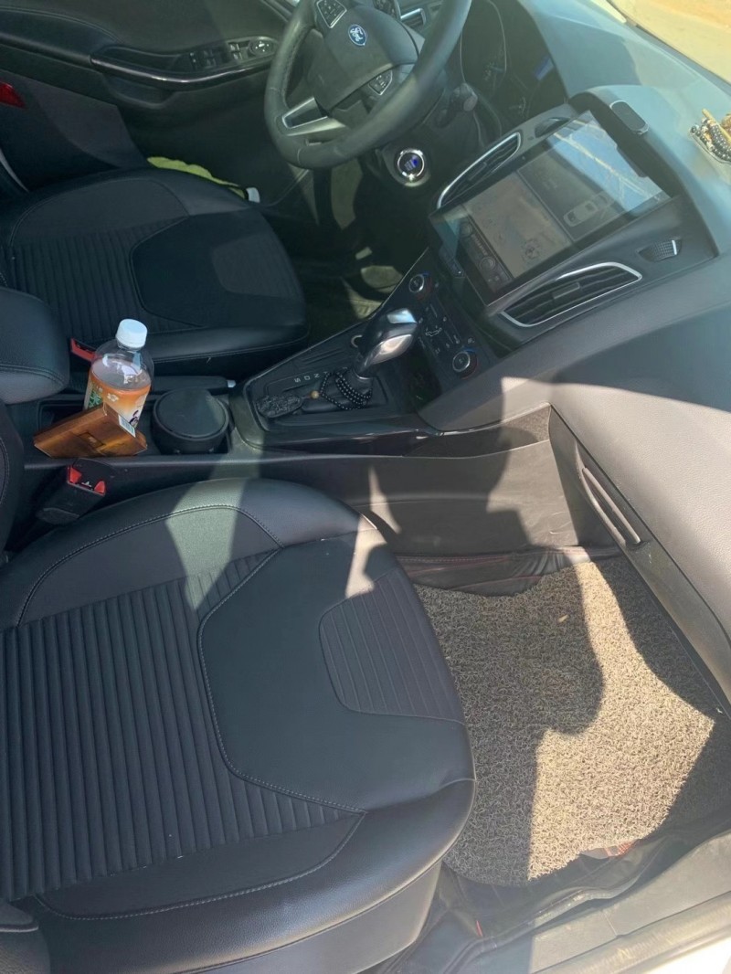 淄博16年福特福克斯8