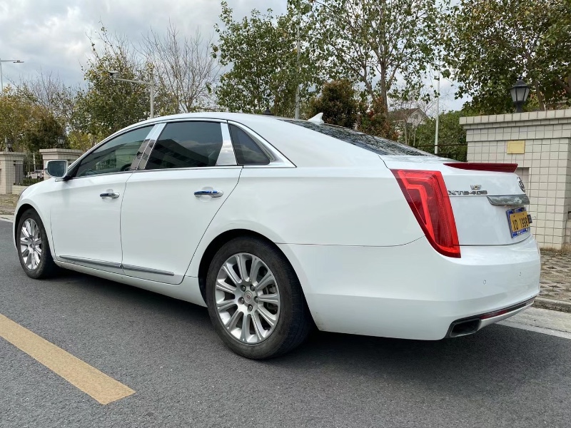 中山15年凯迪拉克XTS4