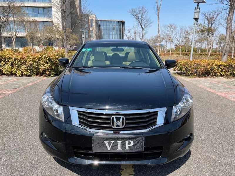 盐城09年本田雅阁1