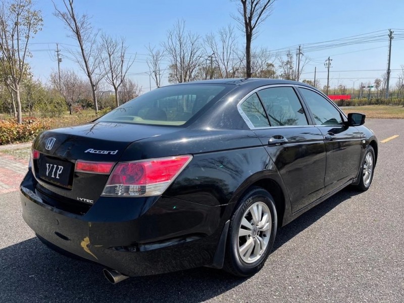 盐城09年本田雅阁5