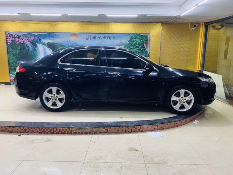 东莞12年本田思铂睿2