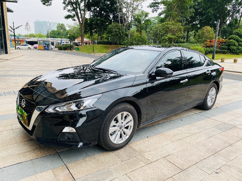 东莞20年日产天籁4