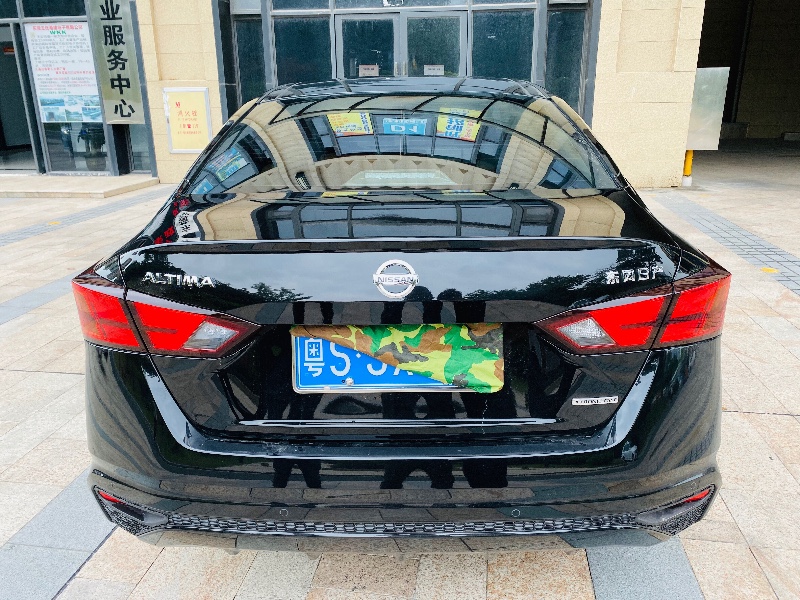 东莞20年日产天籁2