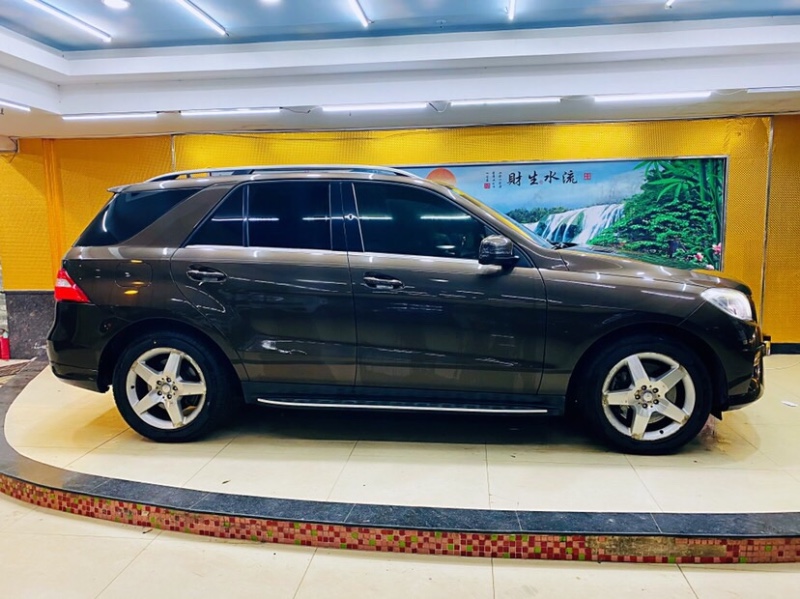 东莞13年奔驰ML3