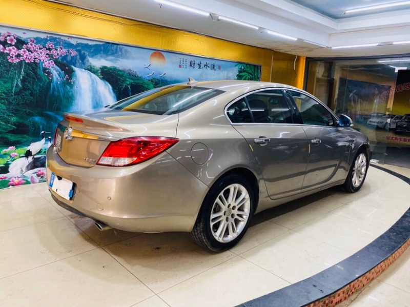 东莞12年别克君威2