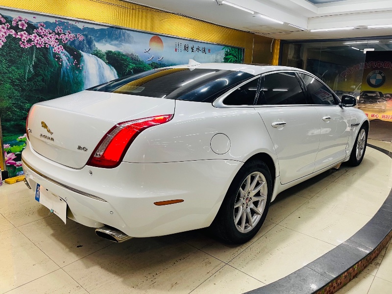 东莞15年捷豹XJ3