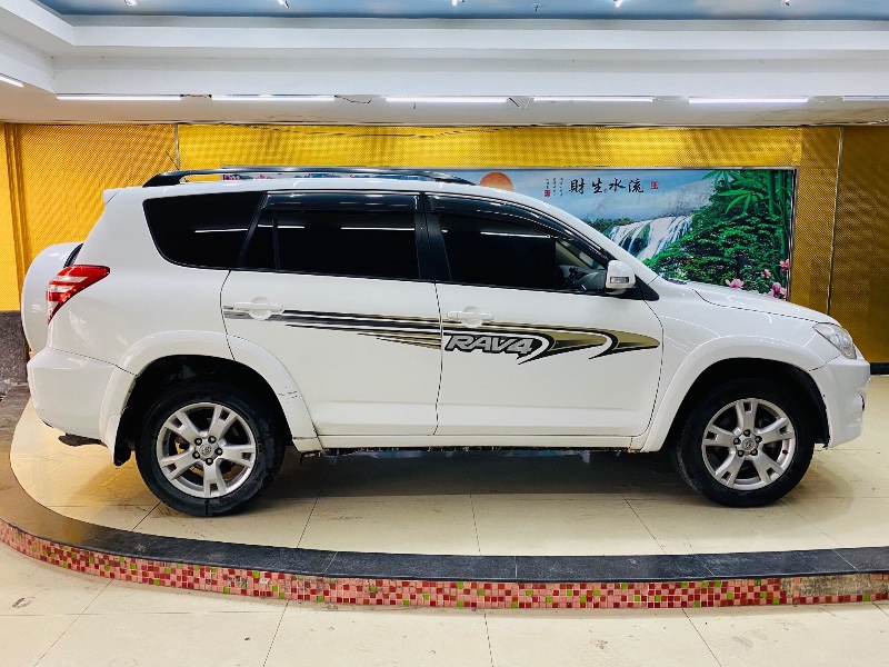 东莞12年丰田RAV4荣放3
