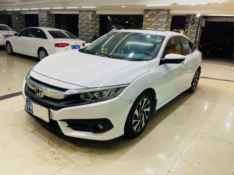 东莞17年本田思域4