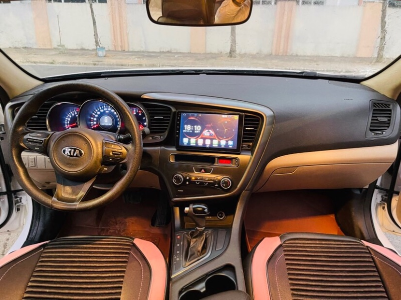 东莞16年起亚K57